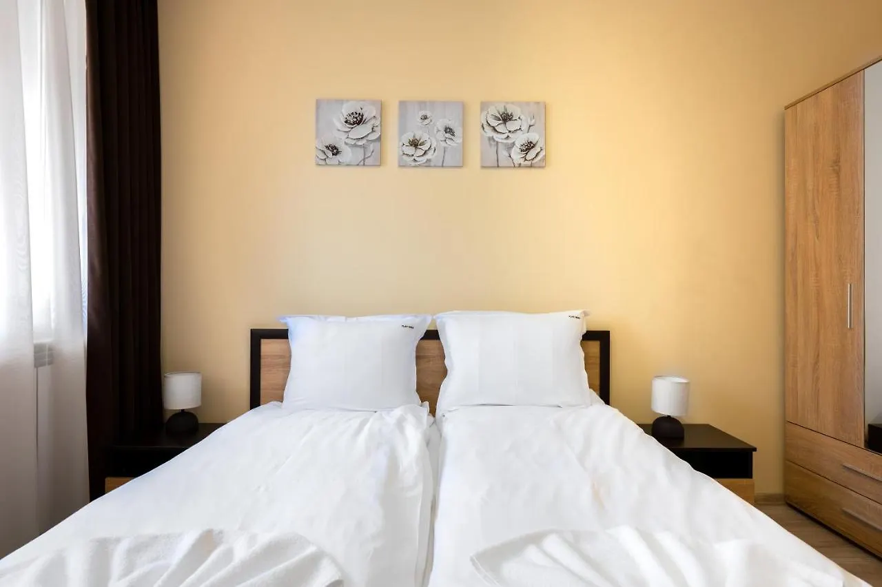 דירות סופיה Nomad Haven: 1Bd Flat With Balcony & Desk בולגריה